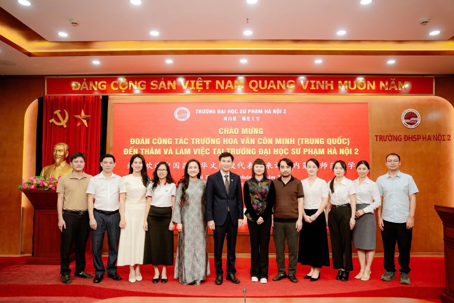 Trường ĐHSP Hà Nội 2 đón tiếp và làm việc với đại diện Trường Hoa Văn Côn Minh (Trung Quốc)